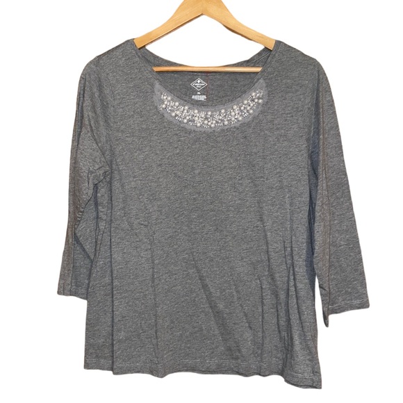 •ST. JOHN'S BAY•GRAY SCOOPNECK W/PEARLS & SEQUINS NECK TRIM SIZE XL EUC LIKE NEW - Picture 1 of 7